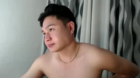 Snapshot of cuteasianlee chatting on 02.17.26 cuteasianlee online show from 02.17.26