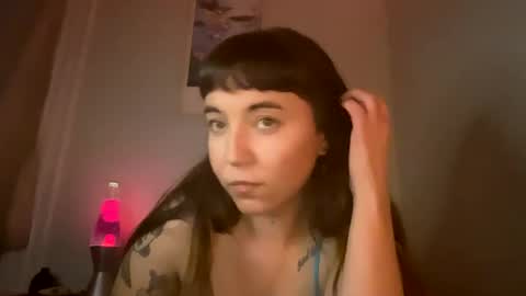 Snapshot of cuteballoons chatting on 12.30.24 CuteBalloons online show from 12.30.24