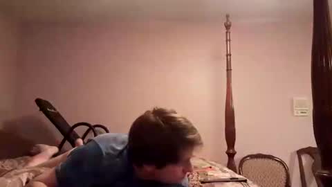 cuteboii29 online show from 02.20.25