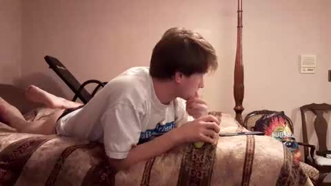 cuteboii29 online show from 02.22.25