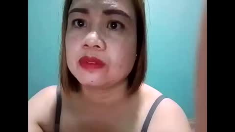 Snapshot of cutechey06 chatting on 12.10.24 Sky online show from 12.10.24