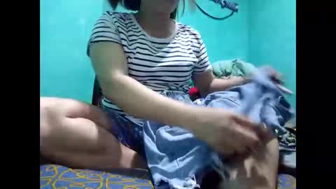 Snapshot of cutechey06 chatting on 01.04.25 Sky online show from 01.04.25