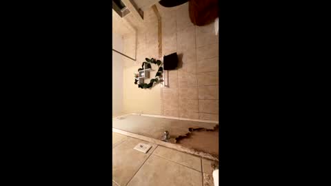 Snapshot of cutecuban18 chatting on 01.09.25 loveolots online show from 01.09.25