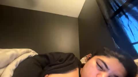 Snapshot of cutecuban18 chatting on 02.11.26 loveolots online show from 02.11.26