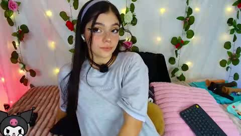 Andrea 3 online show from 10.31.25