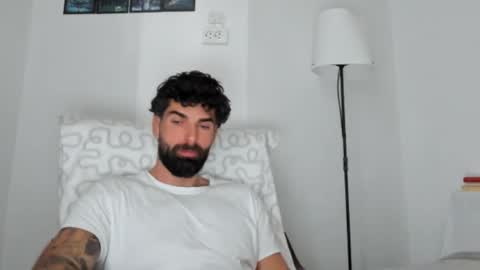 Snapshot of cuteeboy chatting on 03.04.26 cuteeboy online show from 03.04.26