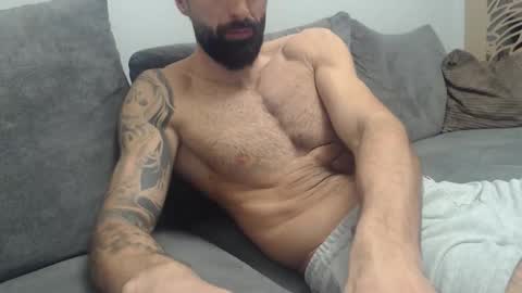 Snapshot of cuteeboy chatting on 03.25.26 cuteeboy online show from 03.25.26