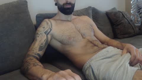 Snapshot of cuteeboy chatting on 03.27.26 cuteeboy online show from 03.27.26