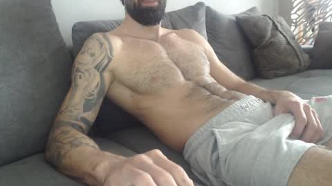 Snapshot of cuteeboy chatting on 03.27.26 cuteeboy online show from 03.27.26