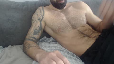 Snapshot of cuteeboy chatting on 04.01.26 cuteeboy online show from 04.01.26