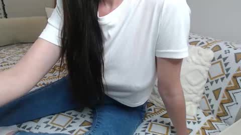 Snapshot of cuteemouse chatting on 05.21.26 Anna online show from 05.21.26