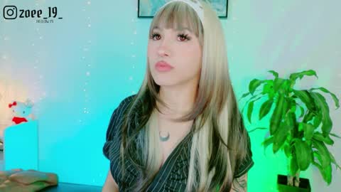 Zoe  online show from 03.30.26