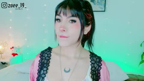 Snapshot of cuteezoe chatting on 04.26.26 Zoe online show from 04.26.26