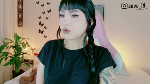 Snapshot of cuteezoe chatting on 05.18.26 Zoe online show from 05.18.26