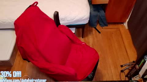 Snapshot of cutehairystoner chatting on 05.24.26 cutehairystoner online show from 05.24.26