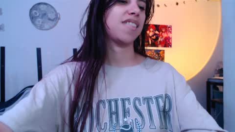 Snapshot of cutehaome chatting on 06.01.26 haome online show from 06.01.26