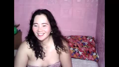 Snapshot of cutehornymom chatting on 09.15.25 cutehornymom online show from 09.15.25