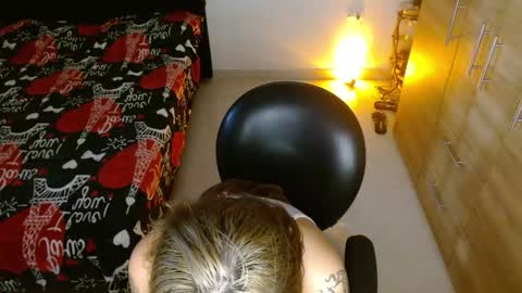 isabella online show from 03.12.26