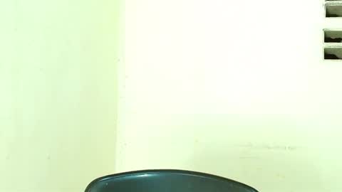 Snapshot of cutekairii chatting on 02.27.25 Mishel online show from 02.27.25