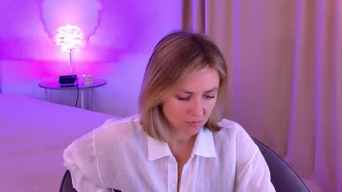 cutemirage online show from 11.14.25