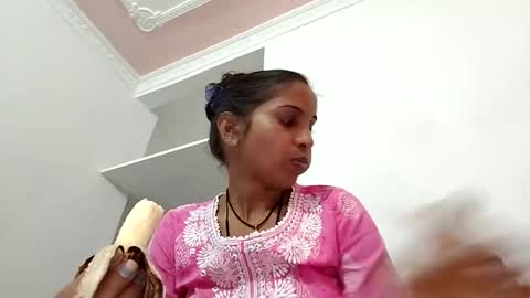 Snapshot of cutepayel chatting on 03.10.25 cutepayel online show from 03.10.25