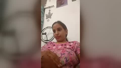 Snapshot of cutepayel chatting on 06.25.26 cutepayel online show from 06.25.26