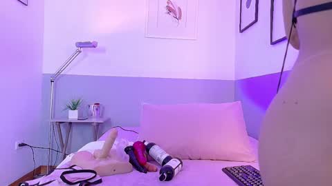 cutepetitee online show from 01.31.26