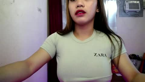 Snapshot of cutepinay143 chatting on 06.13.26 isabel online show from 06.13.26