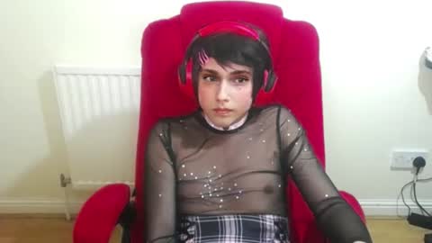 Snapshot of cutest_princess chatting on 09.18.25 cutest_princess online show from 09.18.25