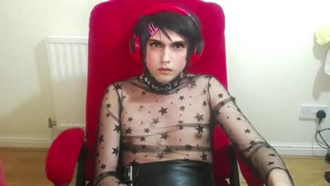 cutest_princess online show from 11.04.25