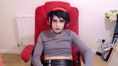 cutest_princess online show from 11.29.25