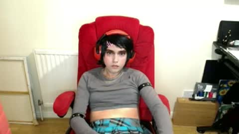 Snapshot of cutest_princess chatting on 06.16.26 cutest_princess online show from 06.16.26