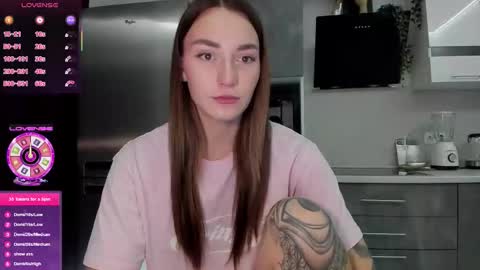 Snapshot of cutestdemon chatting on 03.25.26 Im saving up to fix my favorite car online show from 03.25.26