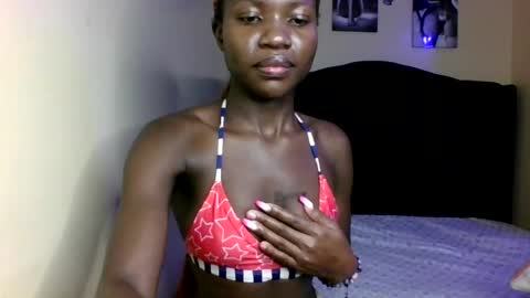 Snapshot of cutey_mara chatting on 06.29.26 cutey_mara online show from 06.29.26