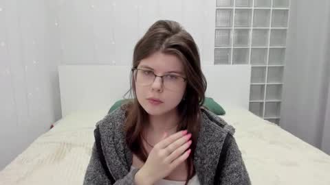 Snapshot of cutie_lory chatting on 03.10.25 cutie_lory online show from 03.10.25