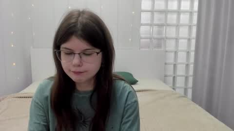 Snapshot of cutie_lory chatting on 03.12.25 cutie_lory online show from 03.12.25