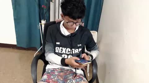 Snapshot of cutie_mico chatting on 06.19.26 cutie_mico online show from 06.19.26