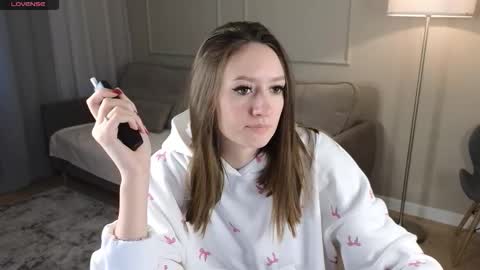 Snapshot of cutie_naughty_girl chatting on 02.08.26 Kate online show from 02.08.26