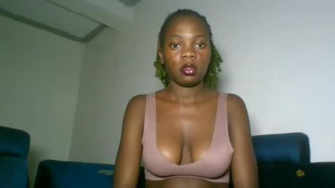 Snapshot of cutie_plush chatting on 07.20.26 cutieplush online show from 07.20.26