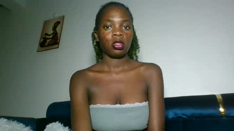 Snapshot of cutie_plush chatting on 07.25.26 cutieplush online show from 07.25.26