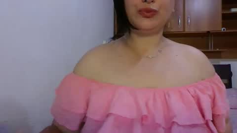 Snapshot of cutieammy chatting on 06.01.26 Ami online show from 06.01.26