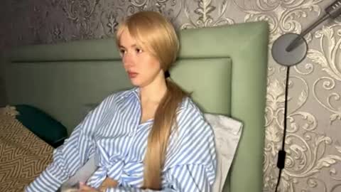 Vanessa online show from 04.19.26