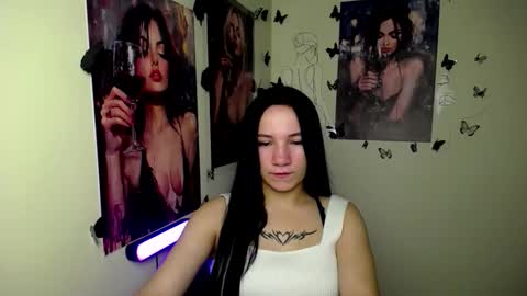 Snapshot of cutielady_ chatting on 09.28.25 Emma online show from 09.28.25