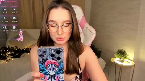 Anika online show from 11.09.25