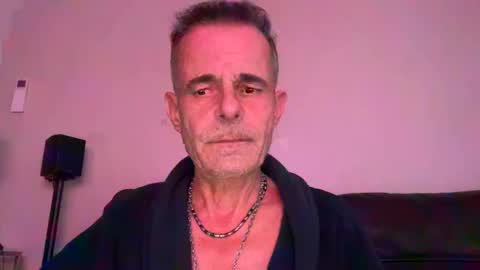 Snapshot of cwaddle chatting on 01.30.25 cwaddle online show from 01.30.25