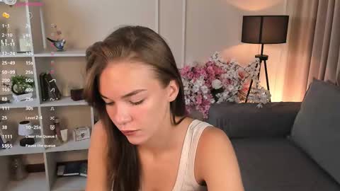 Cwen online show from 09.14.25