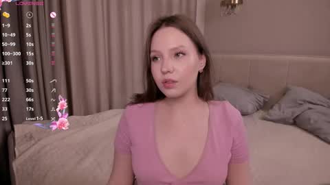 Snapshot of cwenbrayton chatting on 02.13.26 Cwen online show from 02.13.26