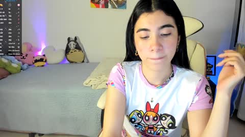 Snapshot of cyber_lizz chatting on 12.07.24 Liz online show from 12.07.24
