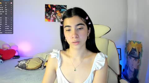 Snapshot of cyber_lizz chatting on 12.11.24 Liz online show from 12.11.24