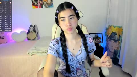 Snapshot of cyber_lizz chatting on 12.15.24 Liz online show from 12.15.24